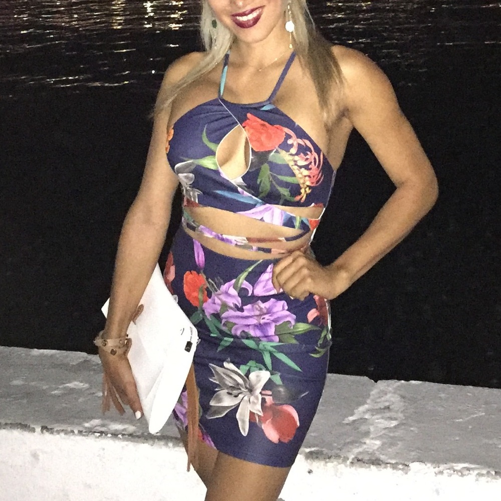 Floral blue dress
